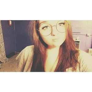 Meet your Posher, Abbey